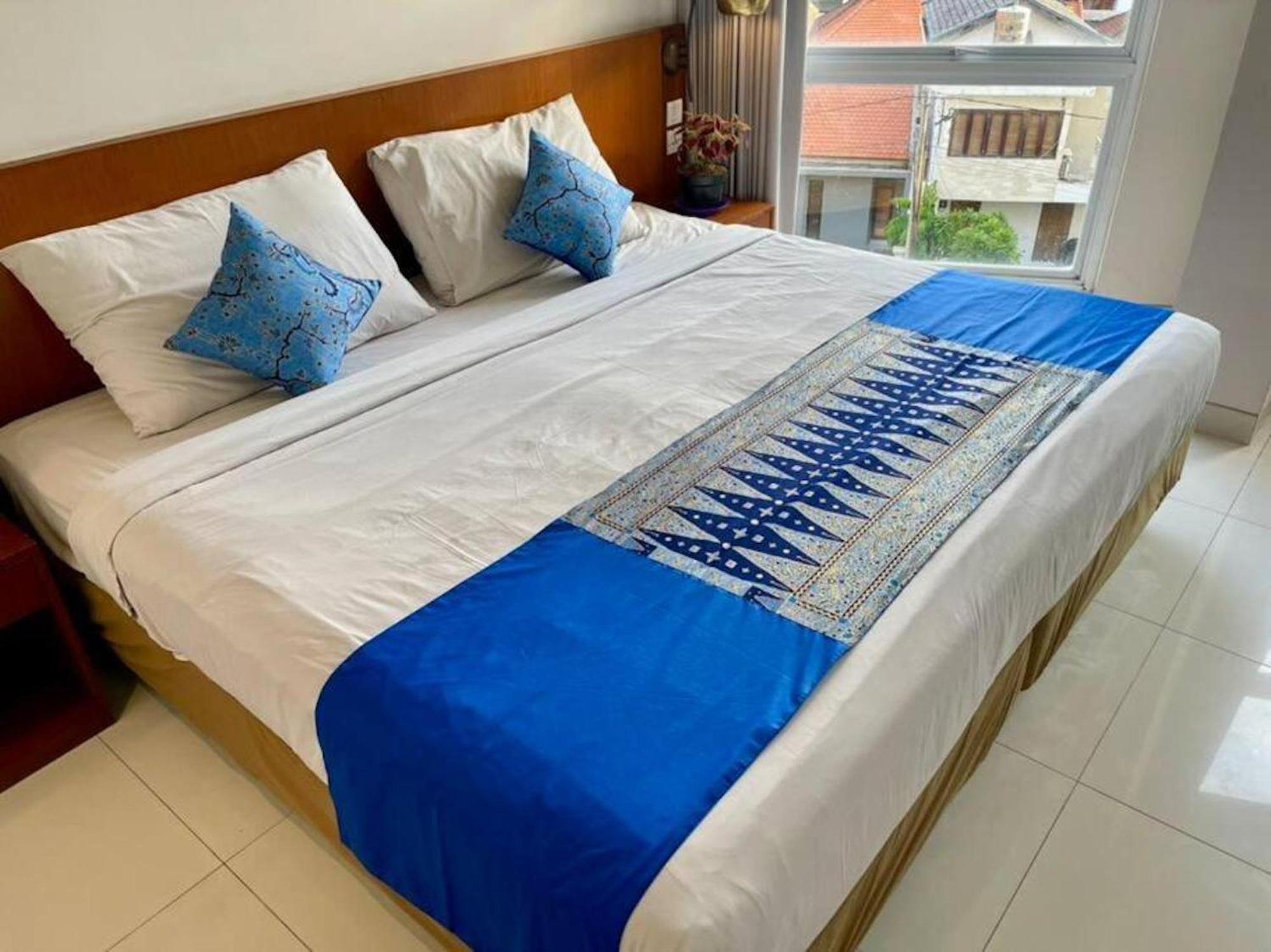 Bali King 503 - With Mini-kitchen, Resort-style Pool, Wi-fi And Netflix, Ac, Digital Nomad Heaven Apartment